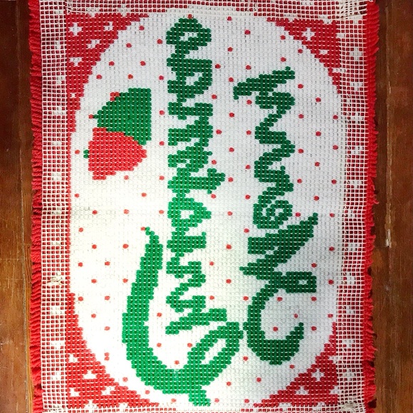 Vintage Christmas Hooked Rug - Picture 4 of 5